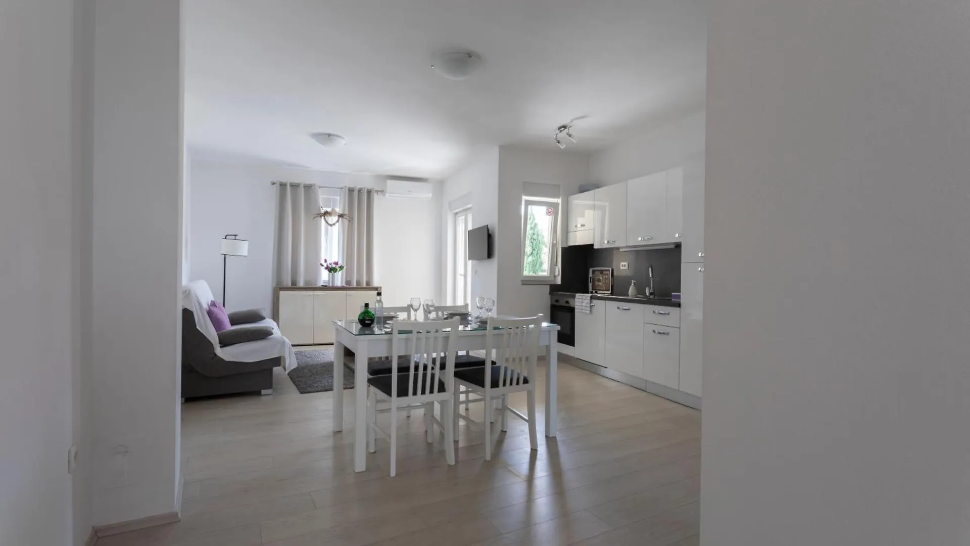 Apartment Atena Zaton B